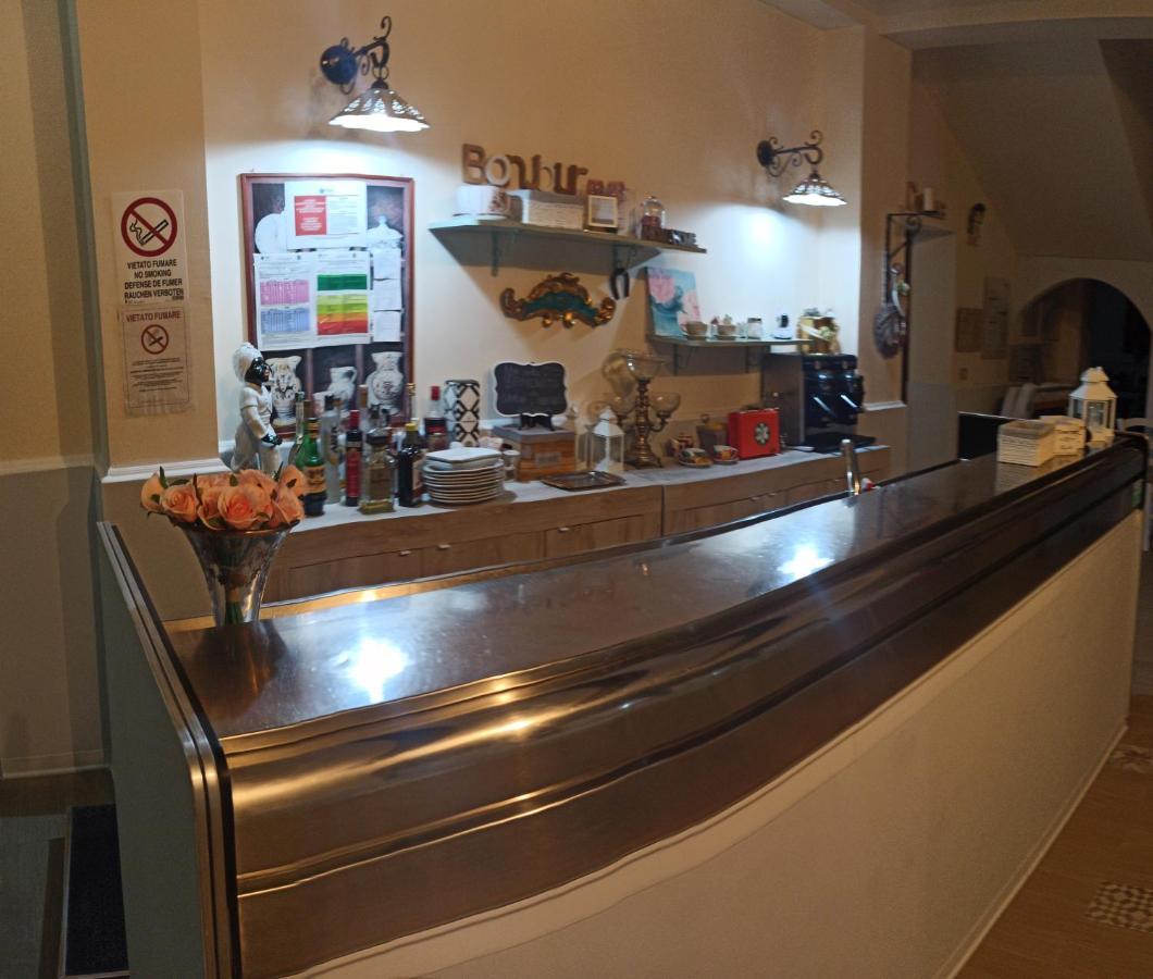 Agriturismo L' Annunziata Lizzano  Eksteriør billede