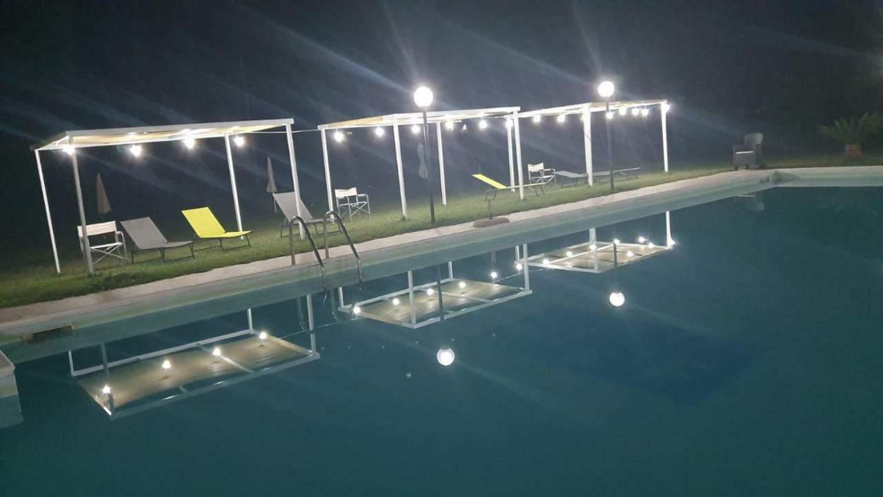Agriturismo L' Annunziata Lizzano  Eksteriør billede