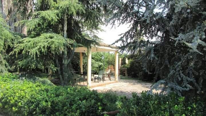 Agriturismo L' Annunziata Lizzano  Eksteriør billede